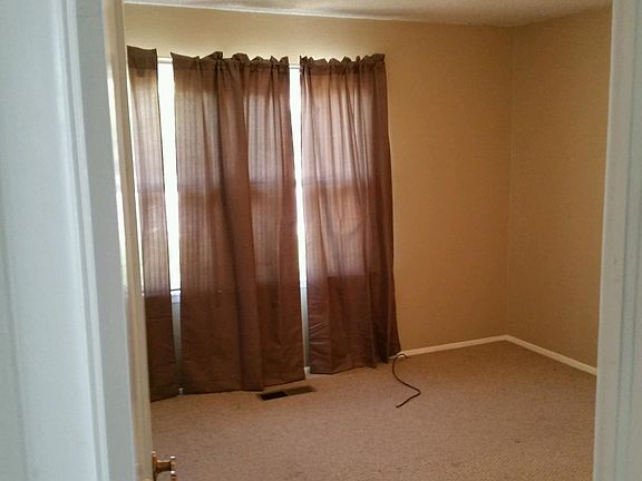 4th image of 2322 Montezuma Rd