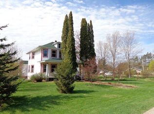 1383 Division St, Almond, WI 54909