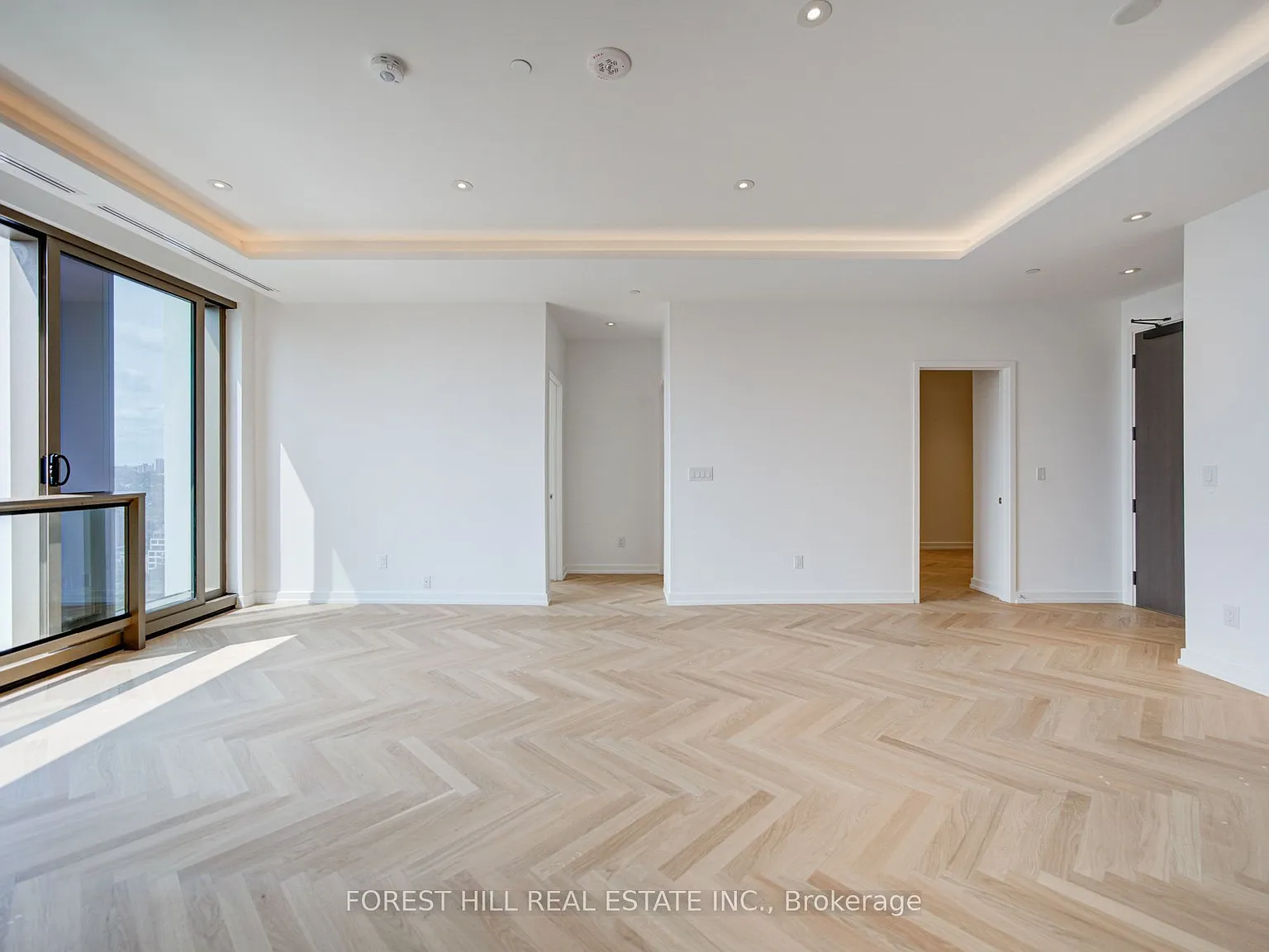 2 bed, $9,200 — Photo 3