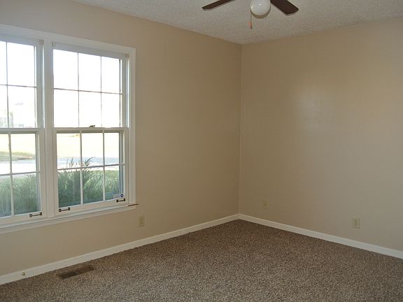 BEDROOM 2 W/ NEW CARPET