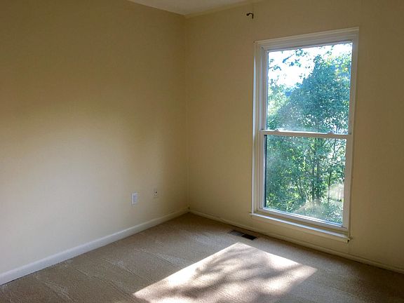 4th image of 1821 Ivystone Dr