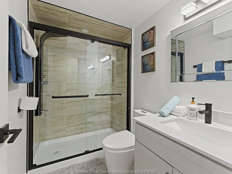 9248 Esplanade Dr #BASEMENT — Photo 16