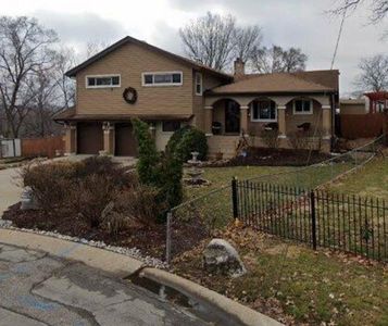 5262 Elmwood Ave, Kansas City, MO, 64130