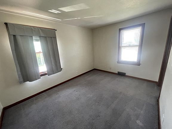 3rd image of 3457 N Main St #1
