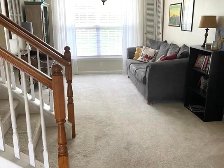 4712 Chepstow Dr — Photo 3