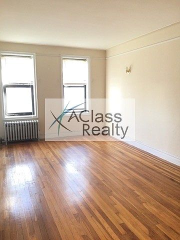 1st image of 3279 44th St #4