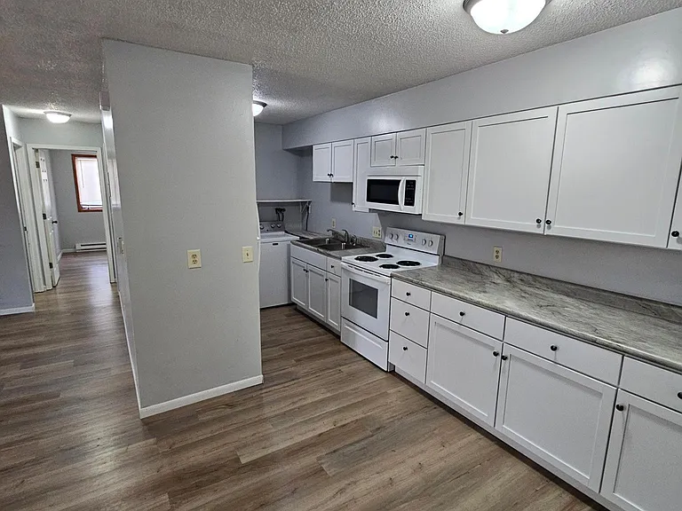 1160 Oakview Dr #7 — Photo 7