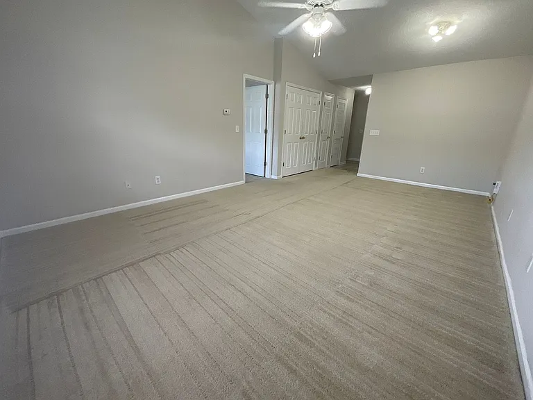 Meridian Park Apartments — Photo 73