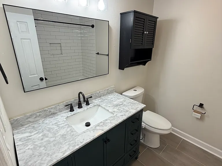 582 Tenbee Ln — Photo 7