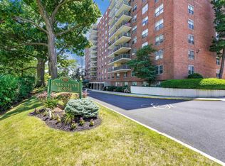 301 Beech St APT 4F, Hackensack, NJ 07601