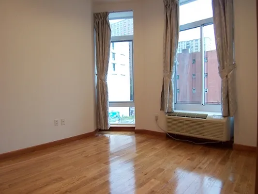 Rented by Citi Habitats | media 17