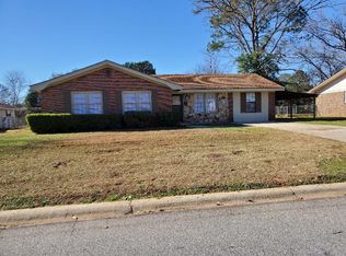 206 Cornell Dr, Warner Robins, GA 31093