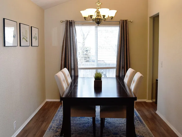 11342 Niagara St — Photo 11
