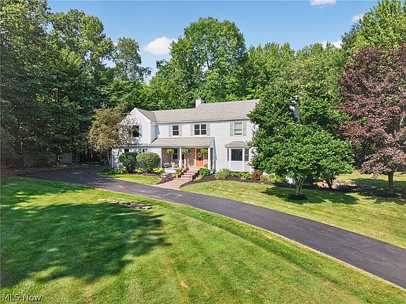 4th image of 9610 Fox Meadow Ln