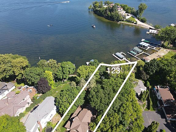 5th image of 21210 Excelsior Blvd