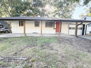 4016 S Spring St, Independence, MO 64055