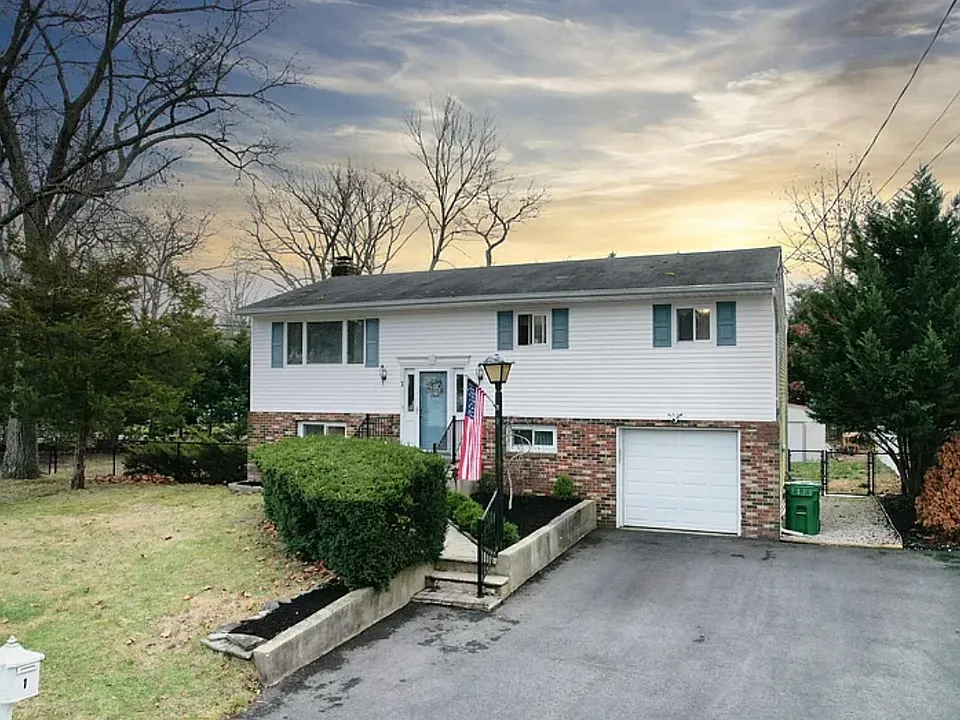 1 Berkshire Ct
