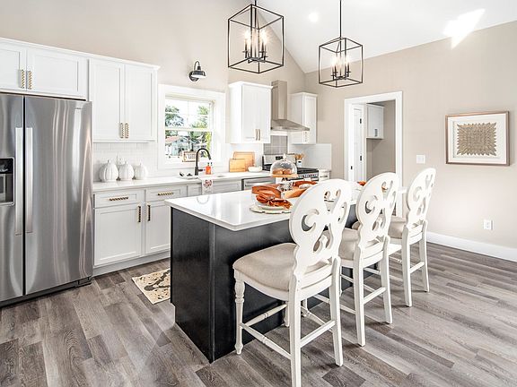 5th image of 1015 Stanfield St #1015