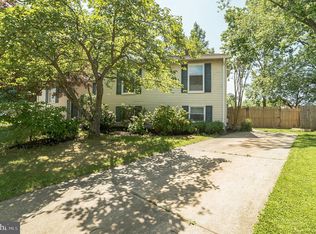 1607 Revell Downs Dr, Annapolis, MD 21409