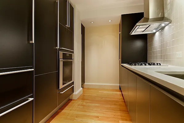 Sold by Maltz Auctions Inc | media 17