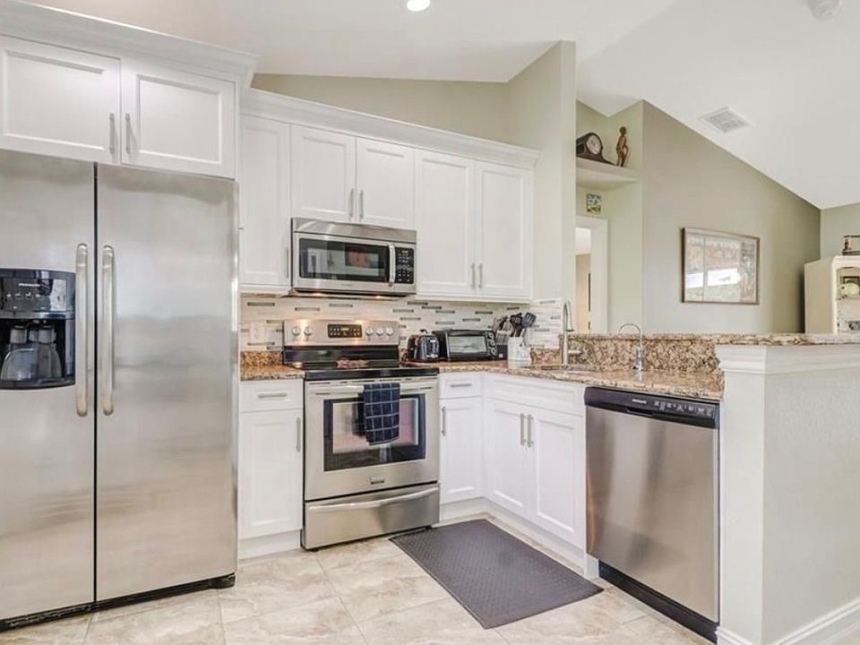 1st image of 2525 Brantley Blvd