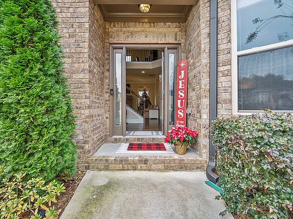 4th image of 1662 Azalea Brook Ct