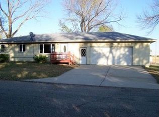 8635 240th St E, New Trier, MN 55031