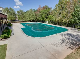2368 Suwanee Pointe Dr, Lawrenceville, GA 30043