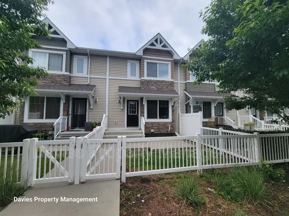 415 Clareview Rd NW #38, Edmonton, AB T5A 0Z6