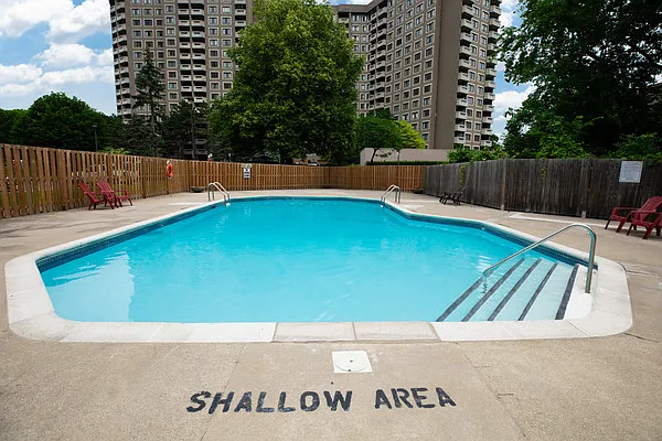 1547 Mississauga Valley Blvd — Photo 9