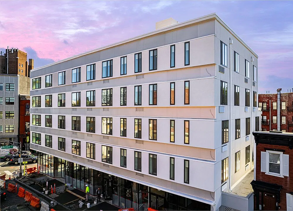 1 bed, $2,350 — Photo 1