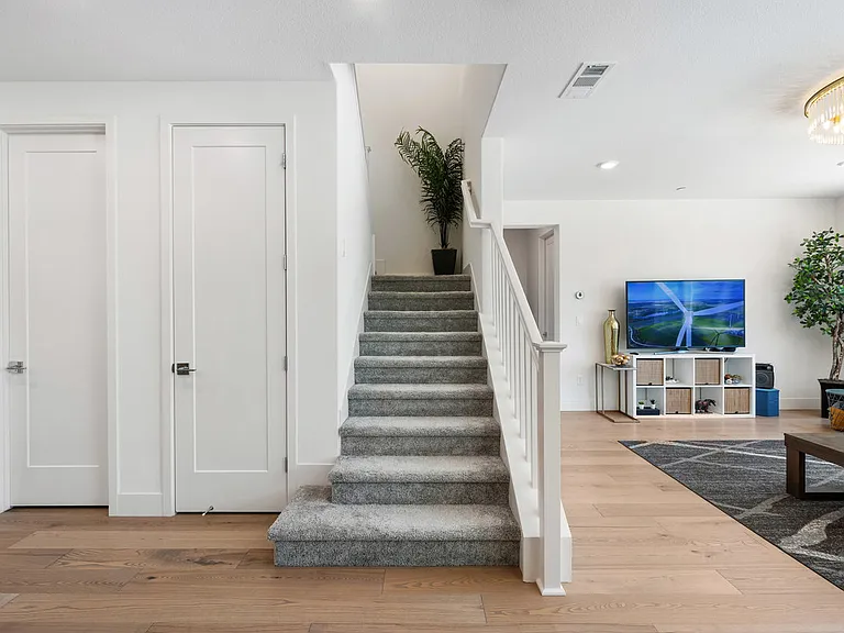 6274 Carousel Ave — Photo 11