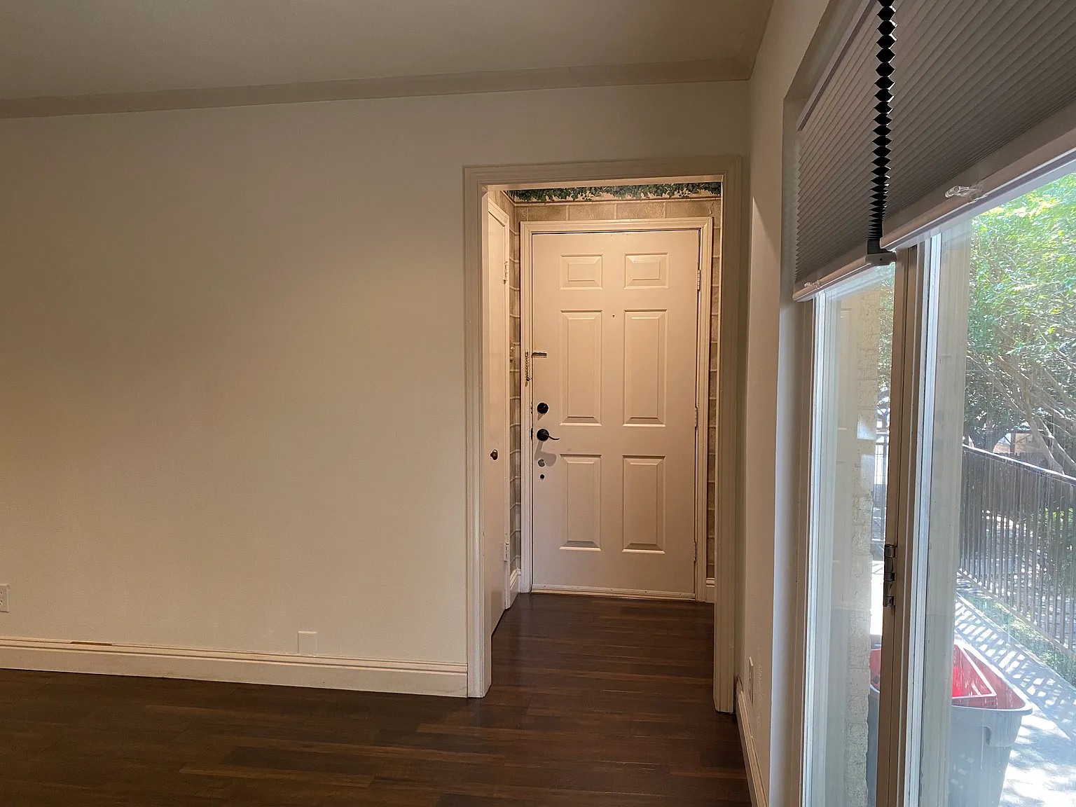 4211 Newton Ave — Photo 4