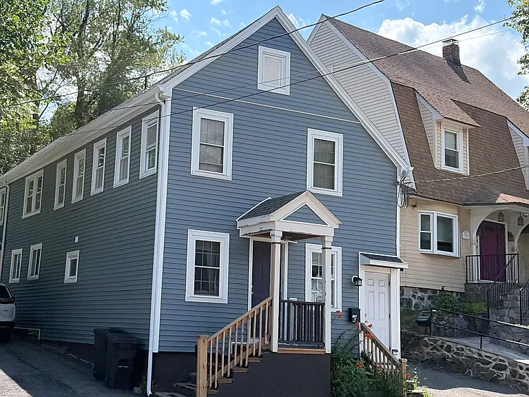121 Franklin St #2 — Photo 1