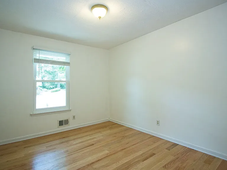 1169 Hillcrest Ct — Photo 26