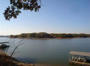 109 Mohawk Ln, Westminster, SC 29693