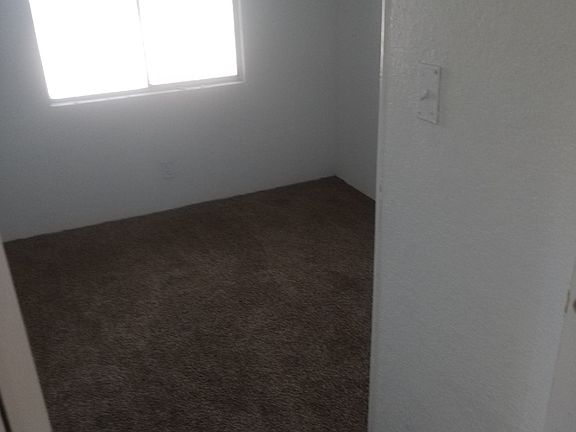 3rd image of 5976 W Navajo Dr