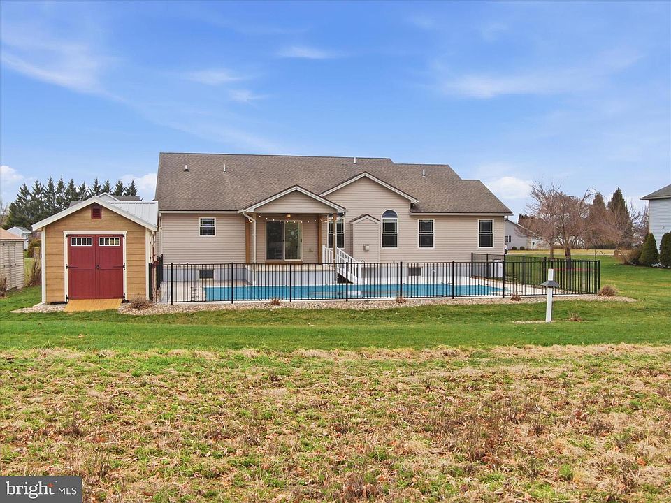 7th image of this home