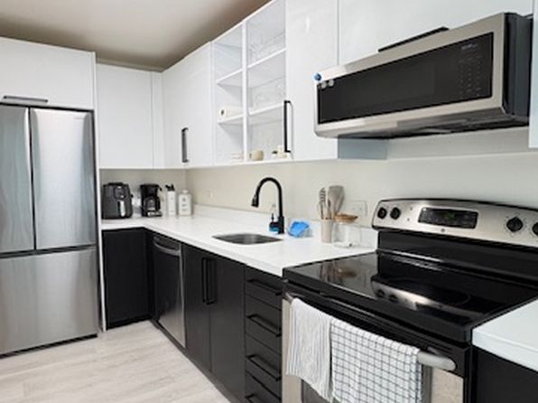 7501 E Treasure Dr APT 8K