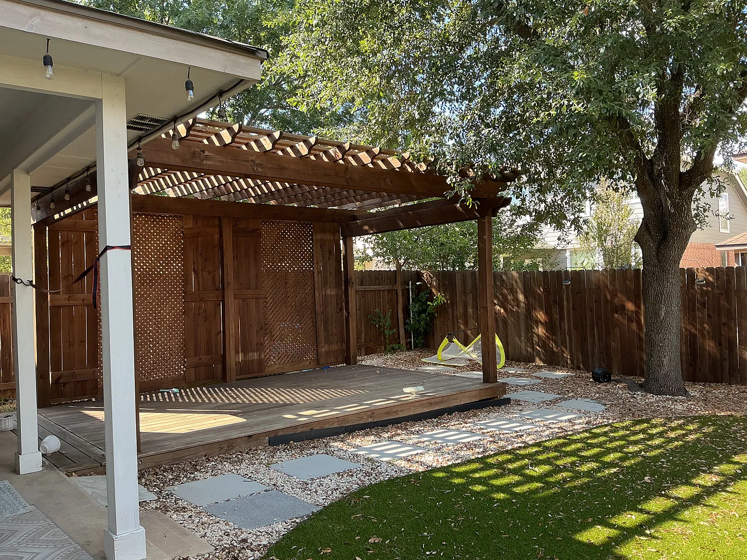 3 bed, 2.5 bath, 2108 sqft, $2,200 — Photo 4