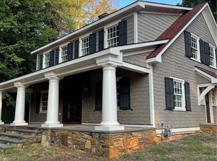 2025 Colonial Pl, Winston Salem, NC 27104