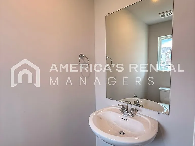 105 River Grass Dr — Photo 4