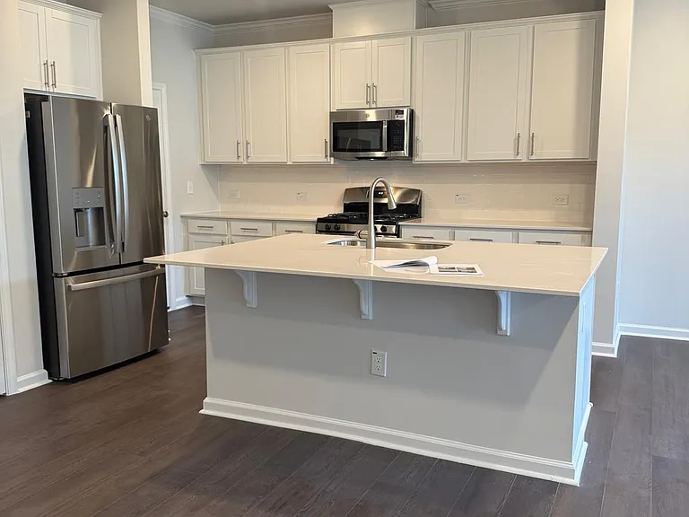 5871 Woodlawn Dr — Photo 5