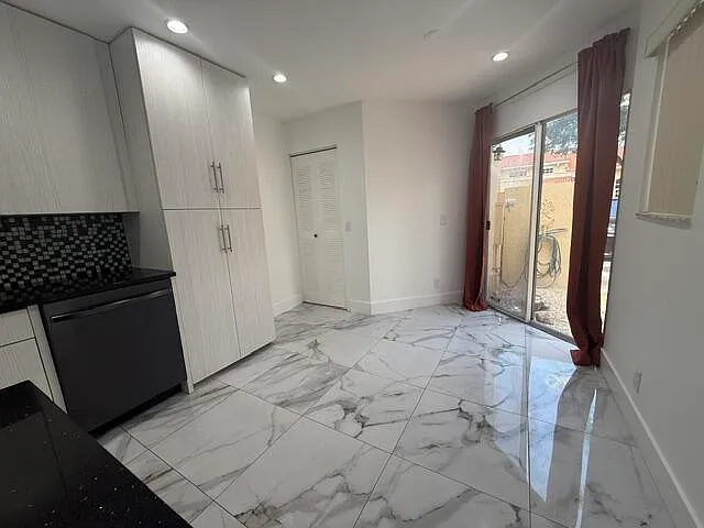 3537 Deer Creek Palladian Cir — Photo 14