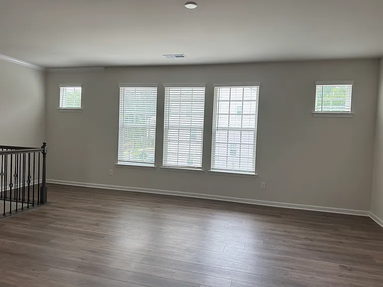 1203 Mary Jane Ave — Photo 8