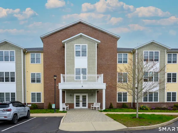 2590 Gold Star Highway #106, Groton, CT 06355