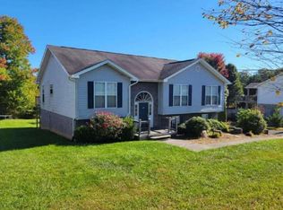 190 Royal Oaks Dr, Jonesborough, TN 37659