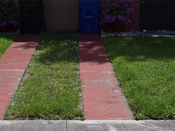 4th image of 1070 NE 160th St #Eff
