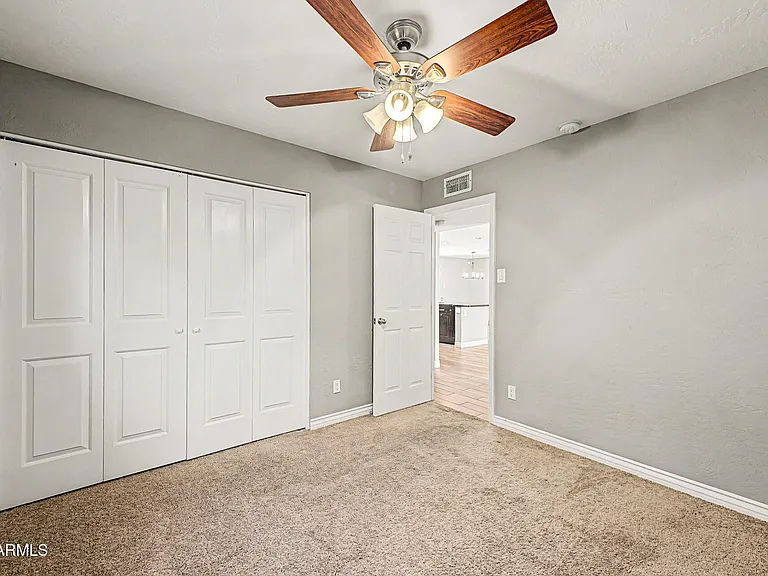 1340 E Donner Dr — Photo 21