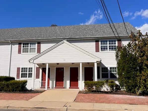 16 Lake St, Monroe Township, NJ 08831